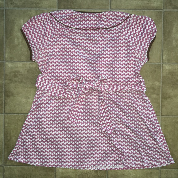 Very Unique Pink/White Cone patterned Top Size 1X - Picture 3 of 7